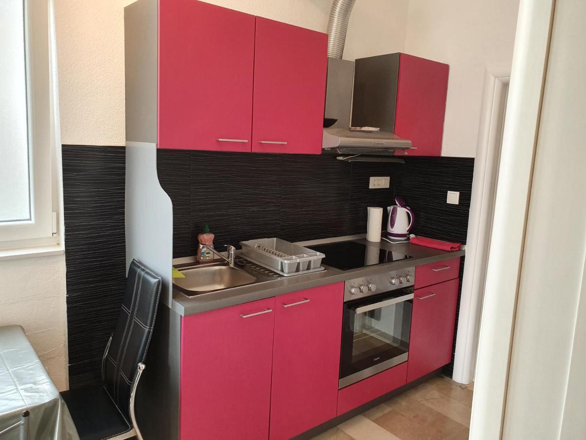 Apartment Carevic Башка-Вода Экстерьер фото